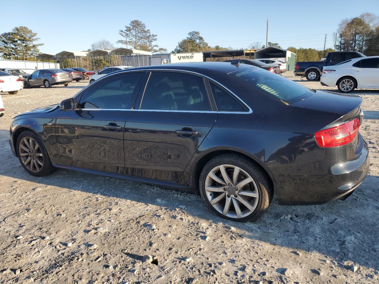 VIN WAUBFAFLXEN013960 2014 AUDI A4 no.2