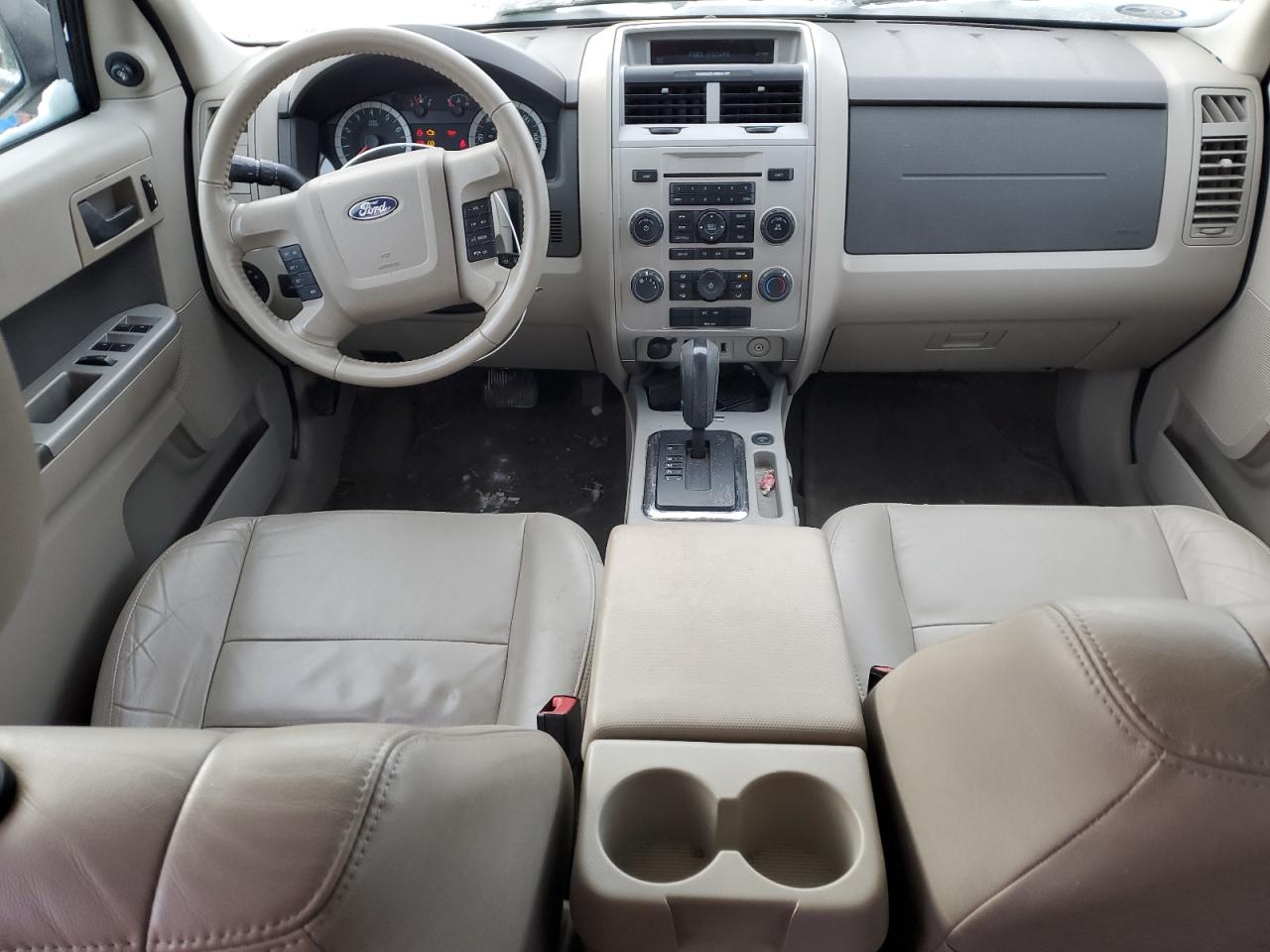 2010 Ford Escape - Image 8