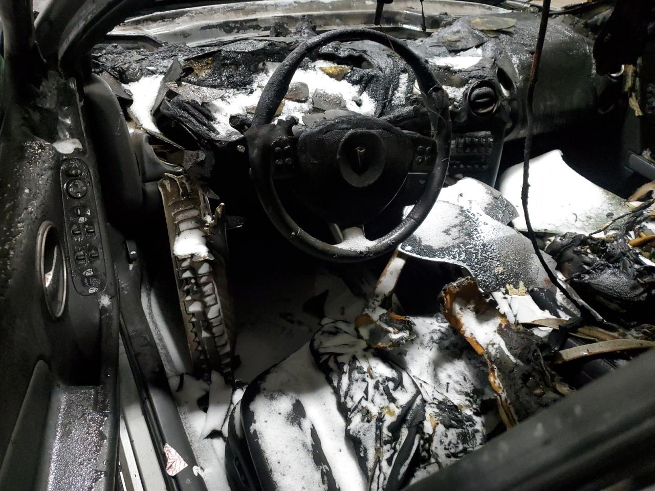 2008 Pontiac Grand Prix - Image 8