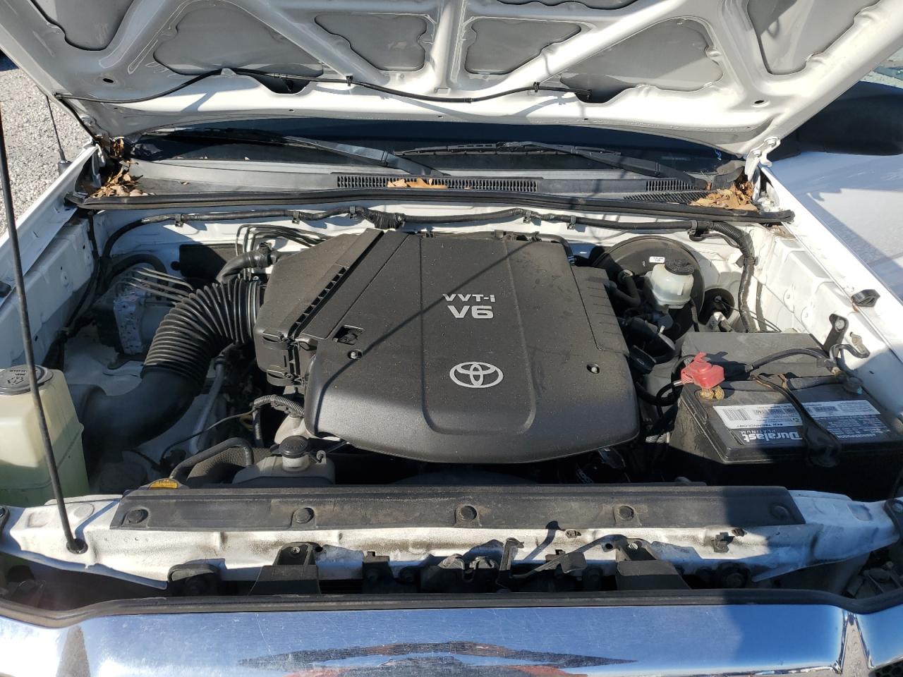 2011 Toyota Tacoma - Image 11