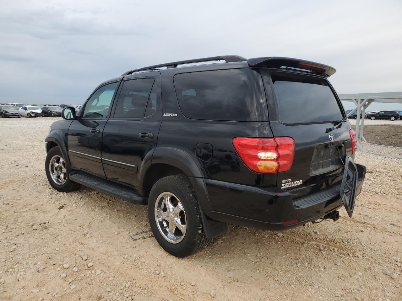2001 Toyota Sequoia - Image 2