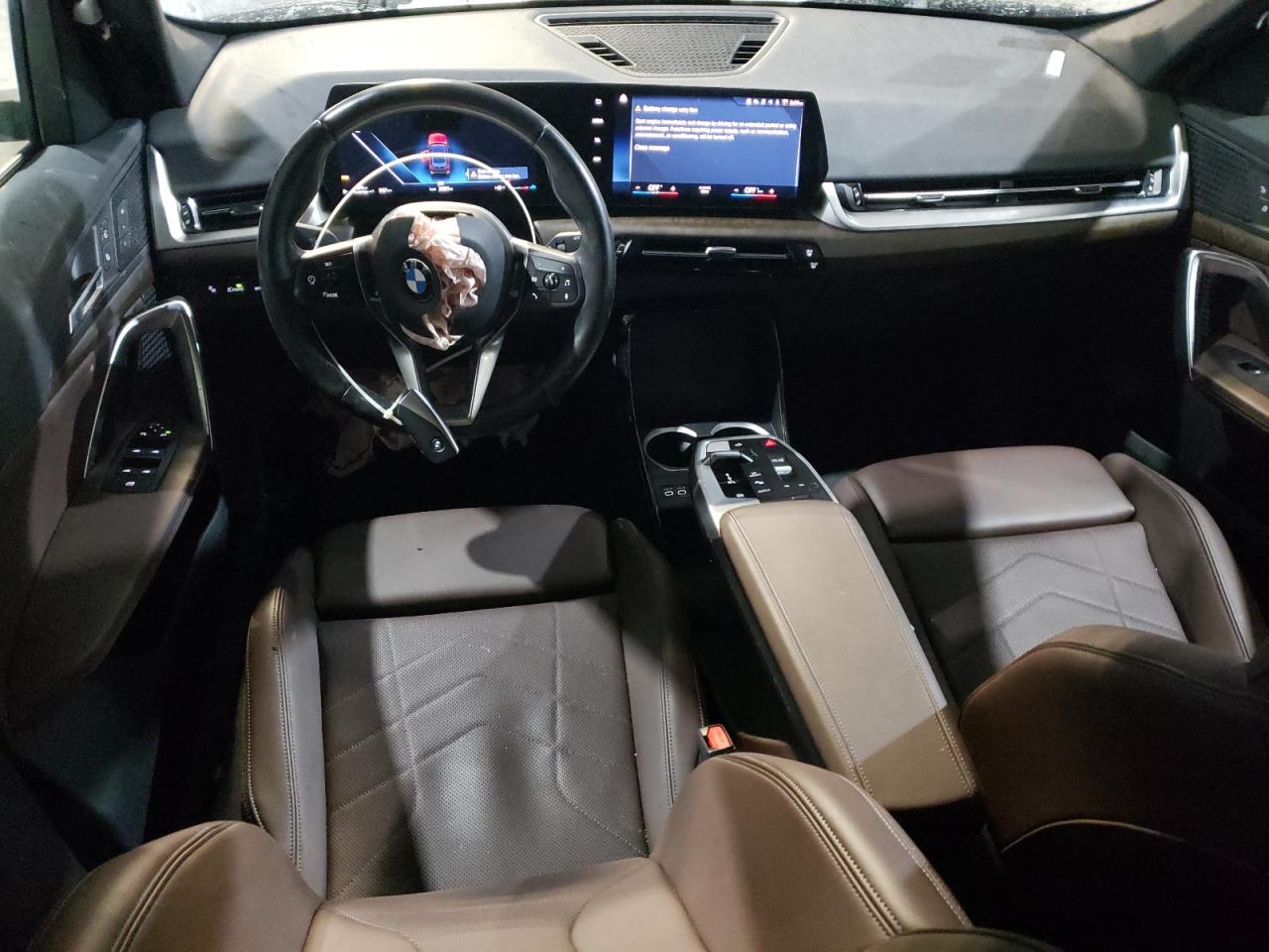 2023 BMW X1 - Image 8