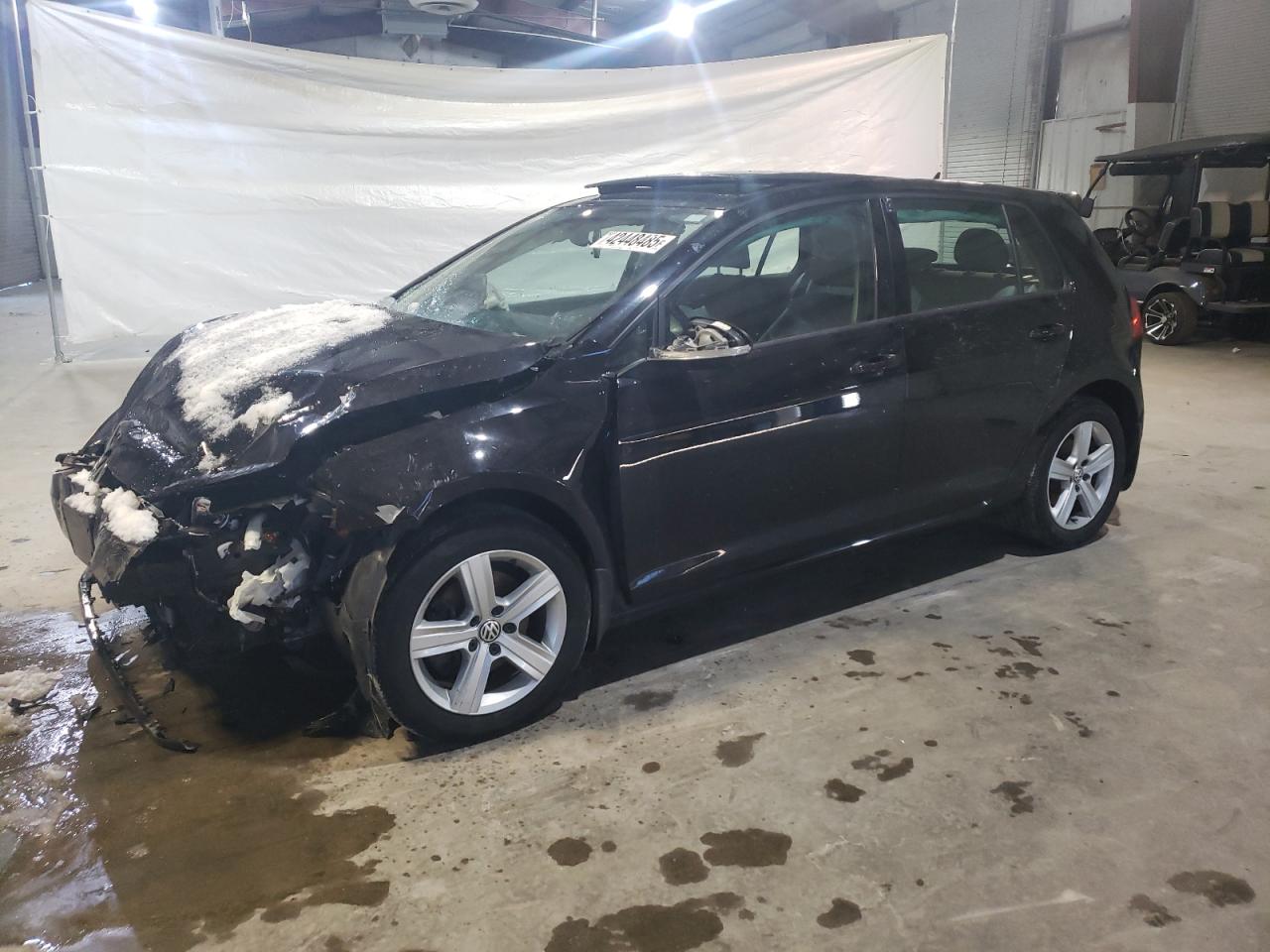 2017 Volkswagen Golf - Image 1