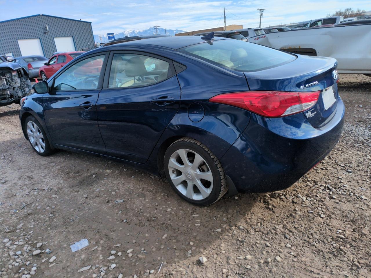 2013 Hyundai Elantra - Image 2