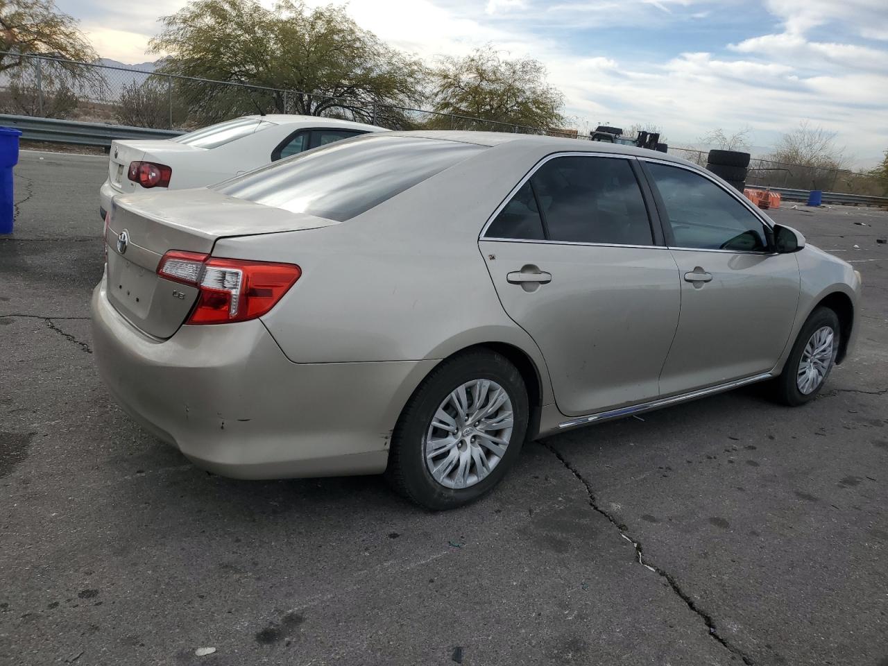 2014 Toyota Camry - Image 3