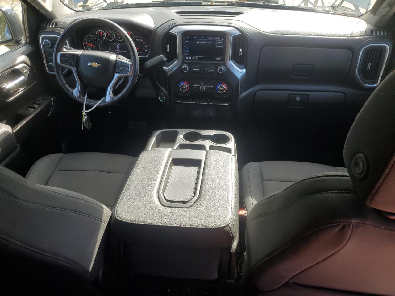 2022 Chevrolet Silverado - Image 8