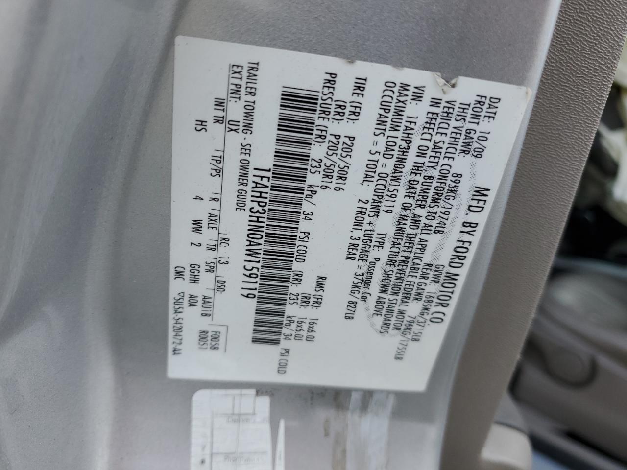 2010 Ford Focus - Image 12