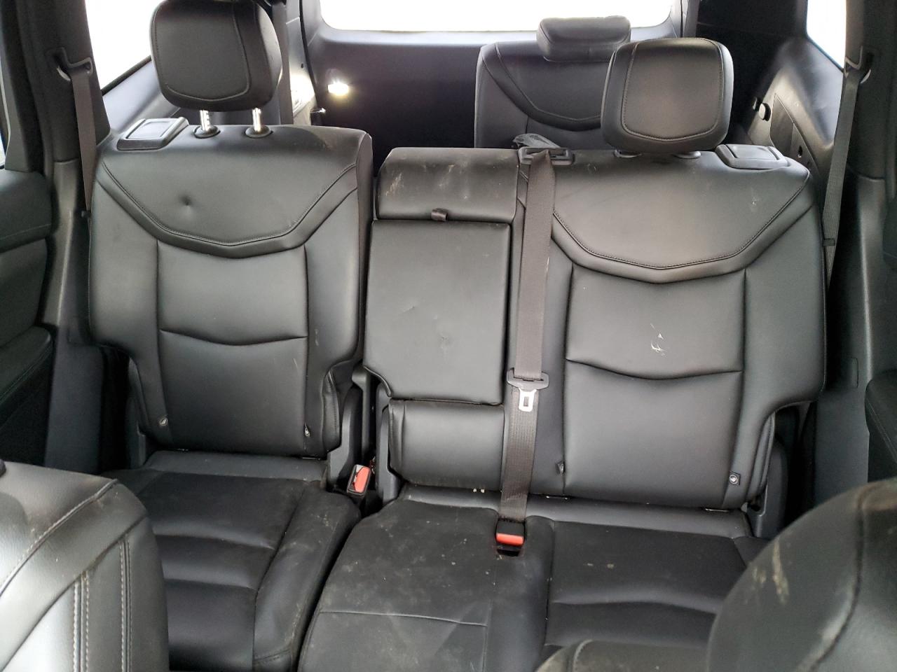 2022 Cadillac XT6 - Image 10
