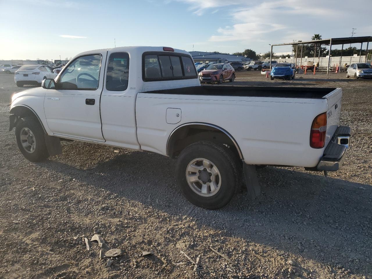 2000 Toyota Tacoma - Image 2