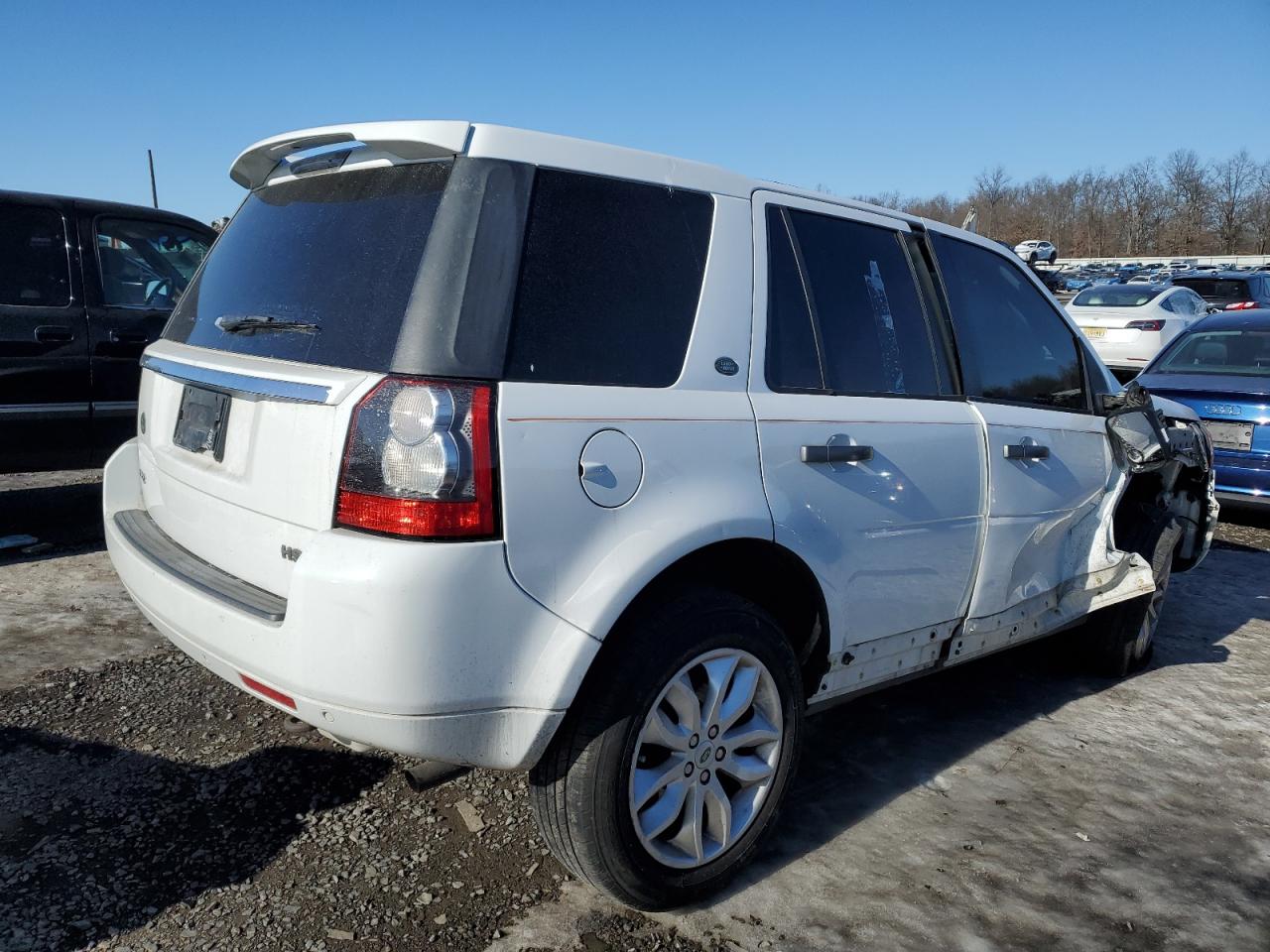 2011 Land Rover LR2 - Image 3