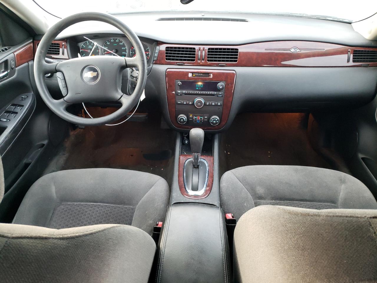 2009 Chevrolet Impala - Image 8