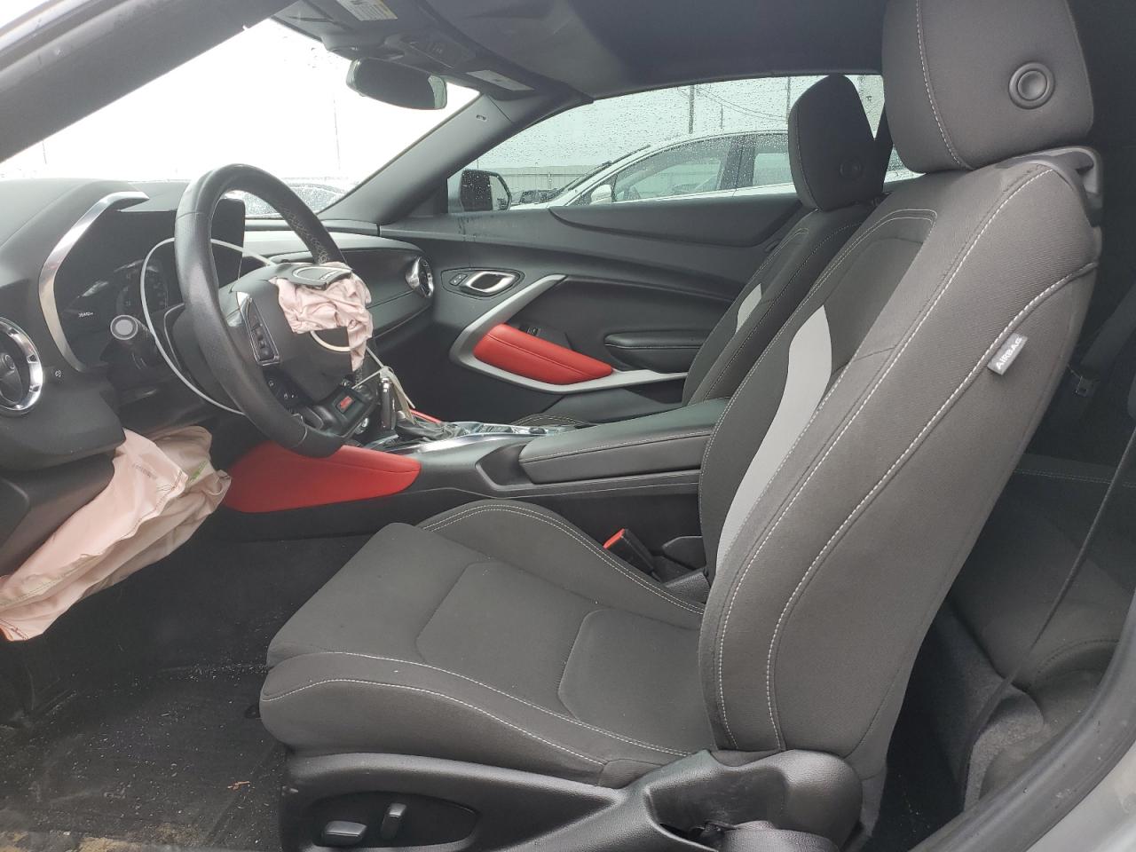 2023 Chevrolet Camaro - Image 7