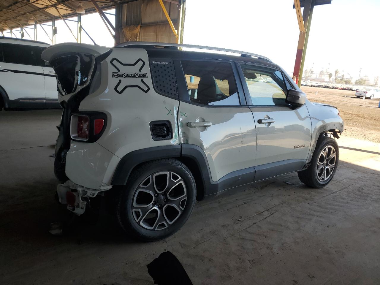 2016 Jeep Renegade - Image 3