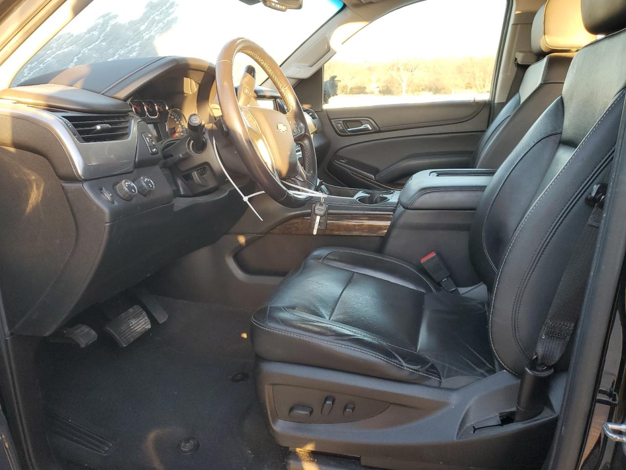 2020 Chevrolet Suburban - Image 7