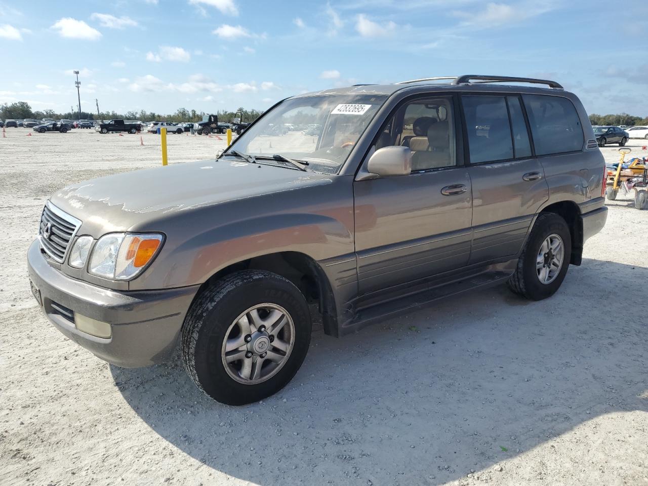 2000 Lexus LX - Image 1