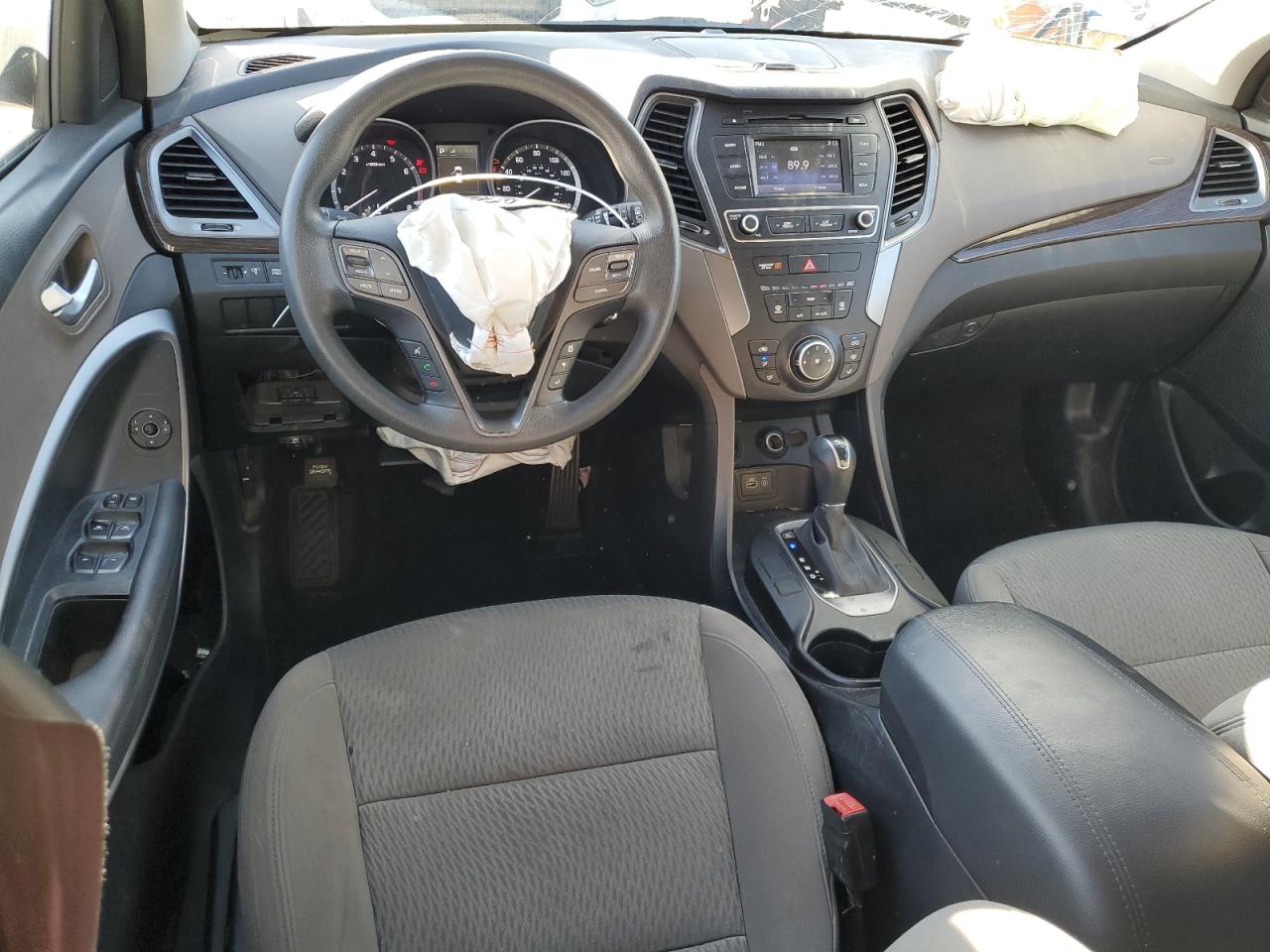 2017 Hyundai Santa Fe - Image 8