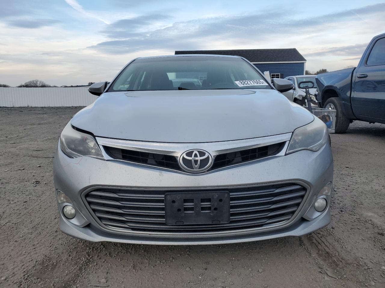 2015 Toyota Avalon - Image 5