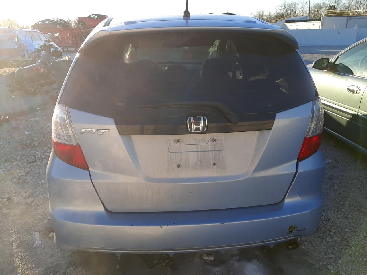 2009 Honda Fit - Image 6