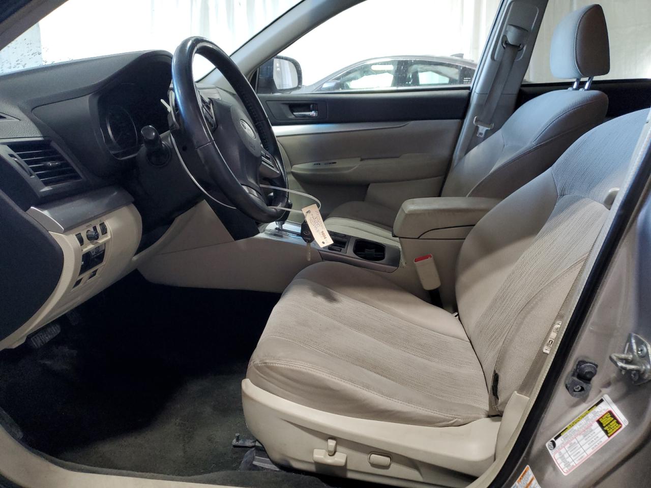 2014 Subaru Outback - Image 7