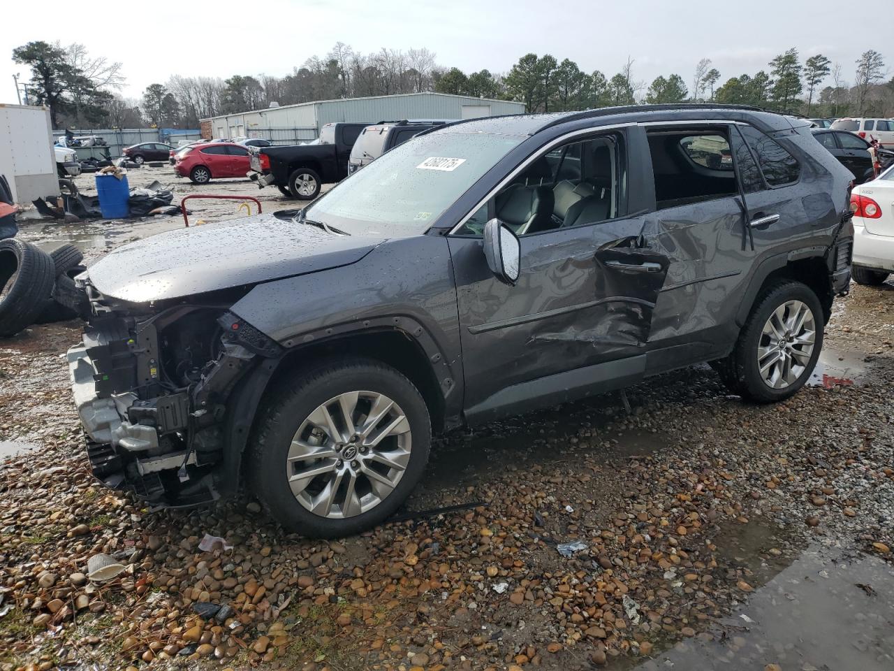 2020 Toyota RAV 4 - Image 1