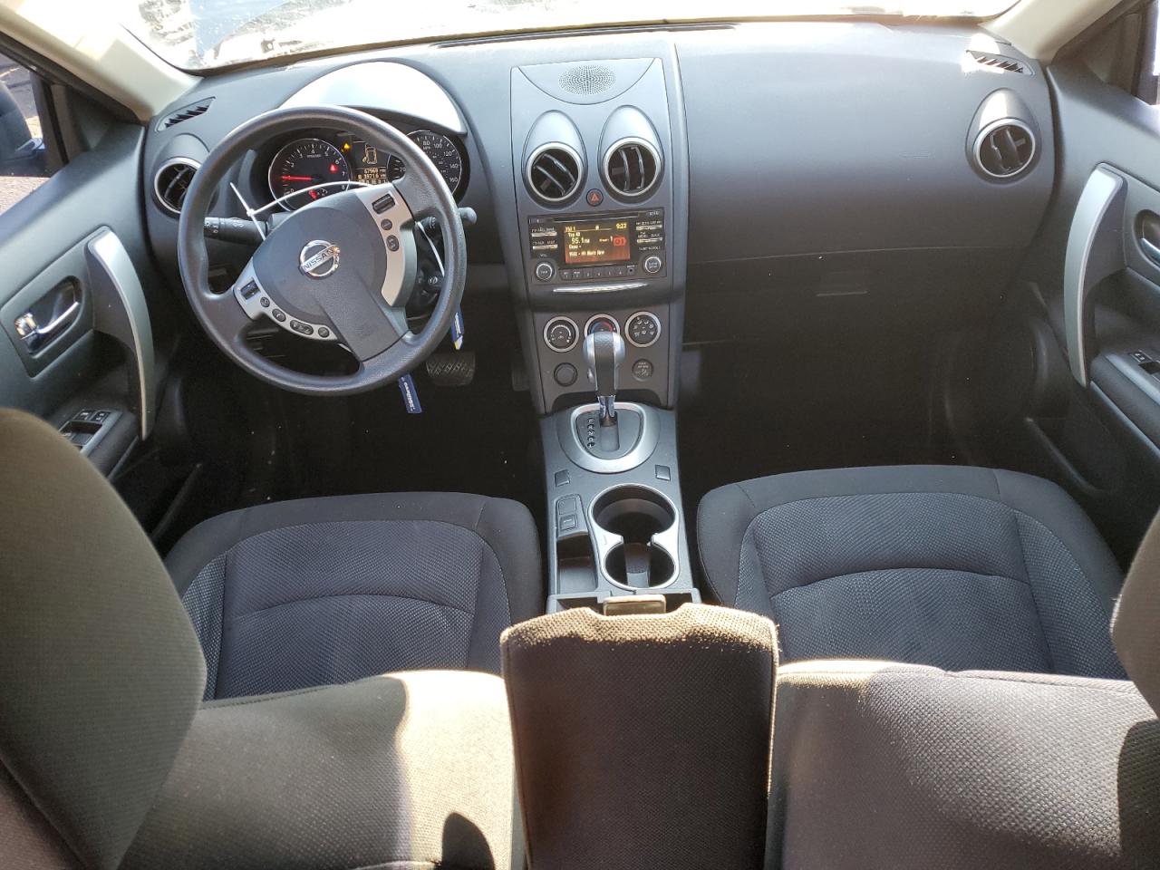2015 Nissan Rogue - Image 8