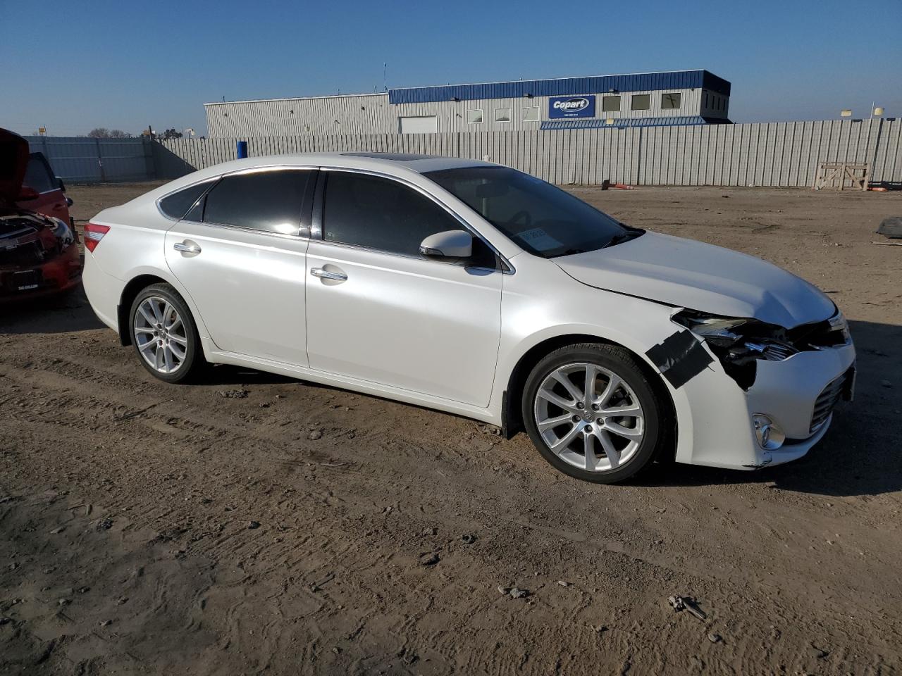 2013 Toyota Avalon - Image 4