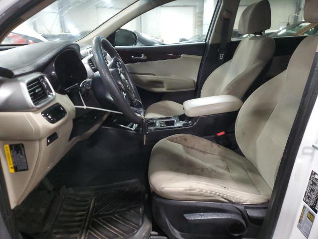  KIA SORENTO 2017 Белы
