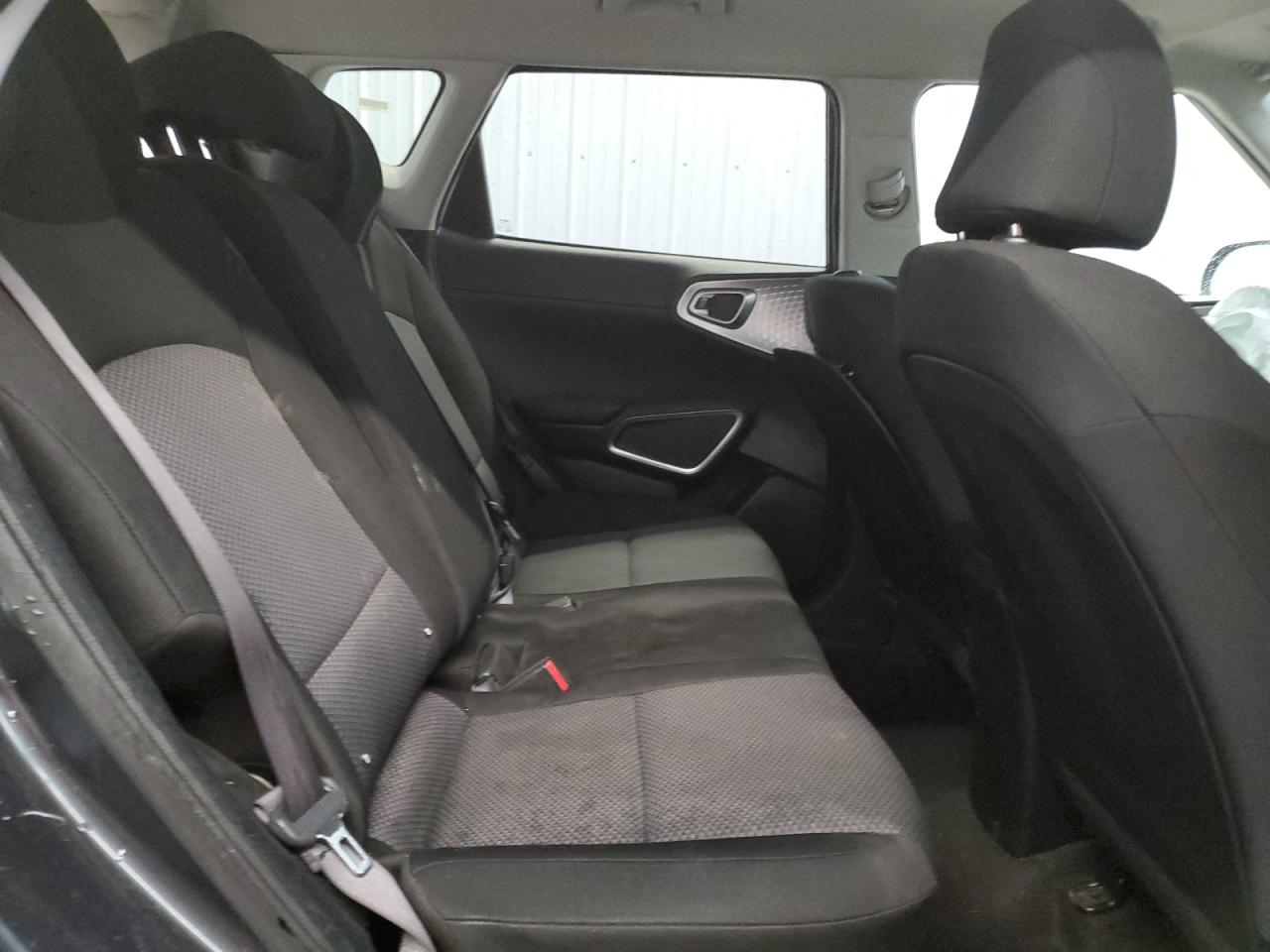 2022 Kia Soul - Image 11