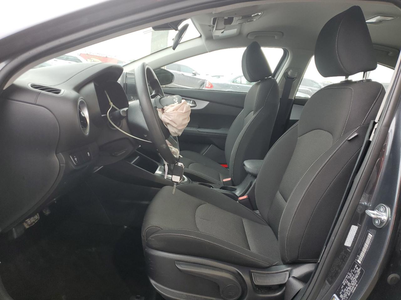 2024 Kia Forte - Image 7