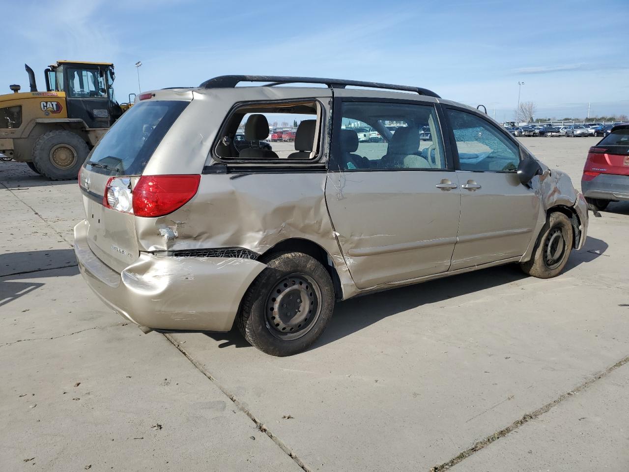 2010 Toyota Sienna - Image 3