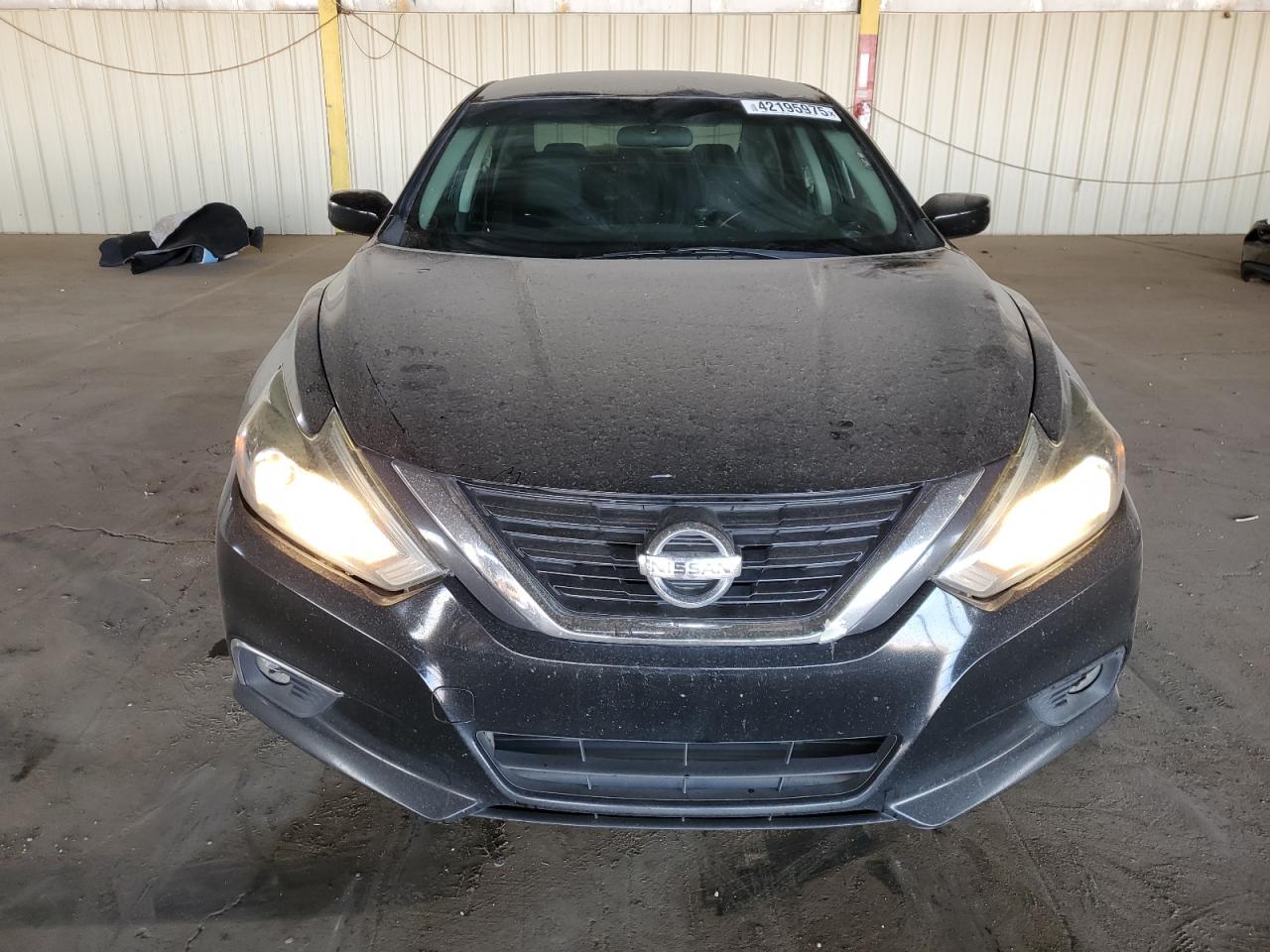 2018 Nissan Altima - Image 5