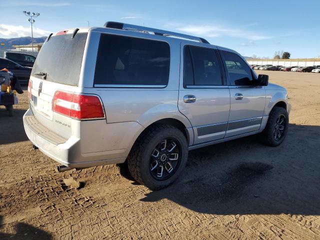 Паркетники LINCOLN NAVIGATOR 2014 Серебристый