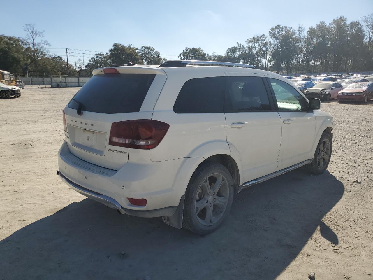 2017 Dodge Journey - Image 3