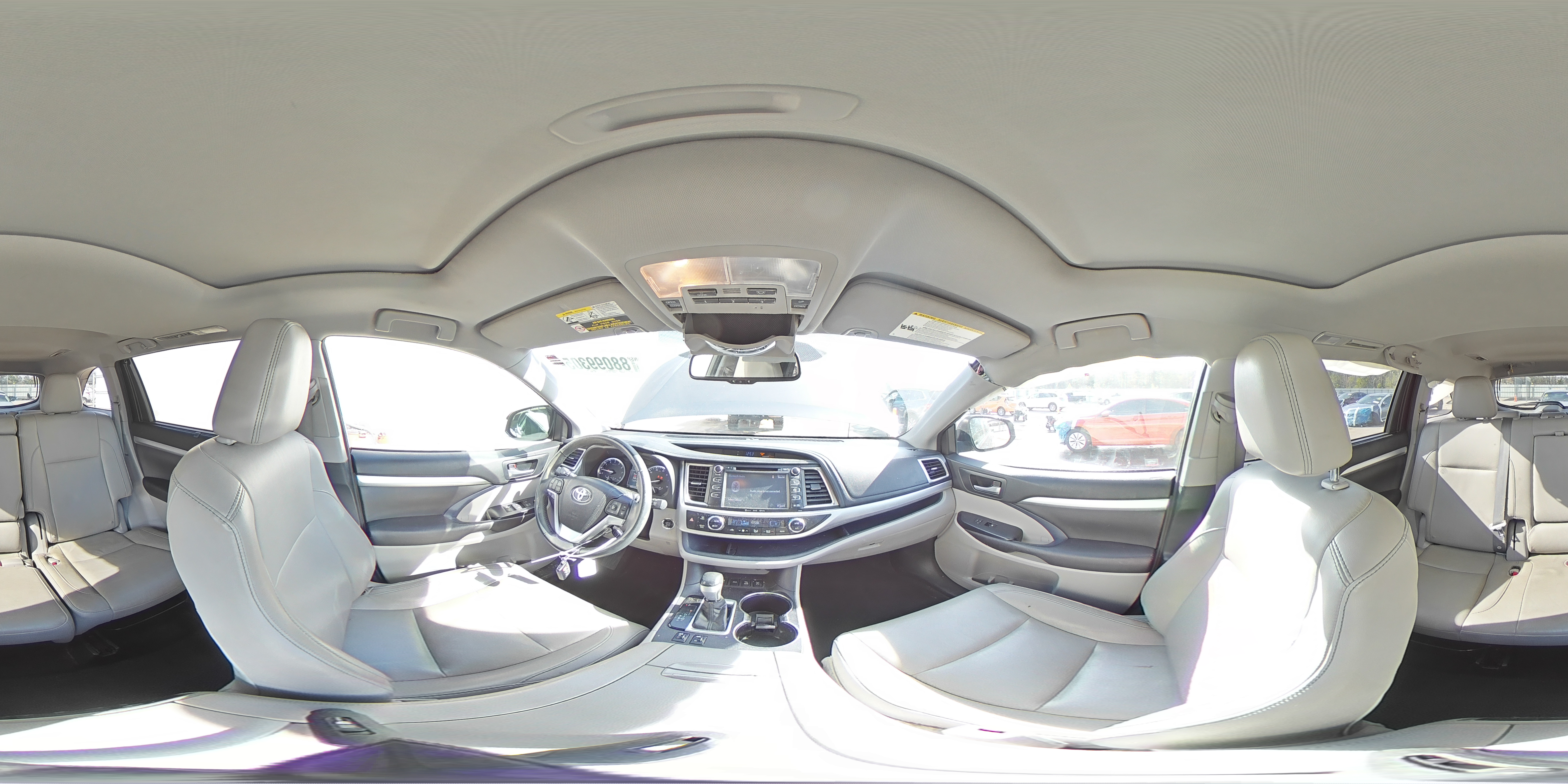 2016 Toyota Highlander - Image 15