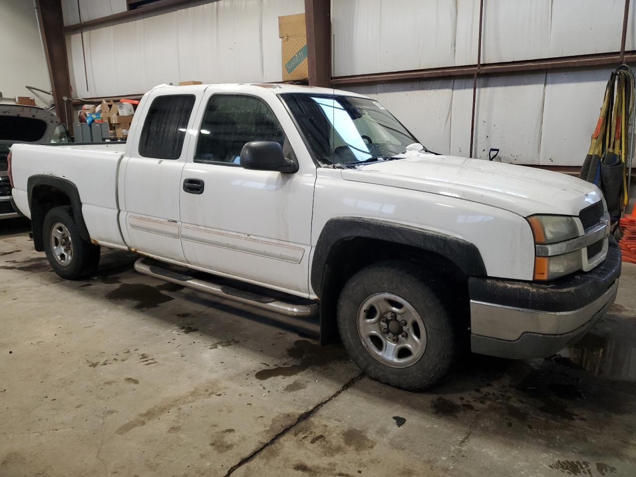 2004 Chevrolet Silverado - Image 4
