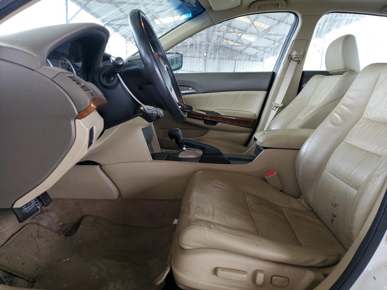 2010 Honda Accord - Image 7