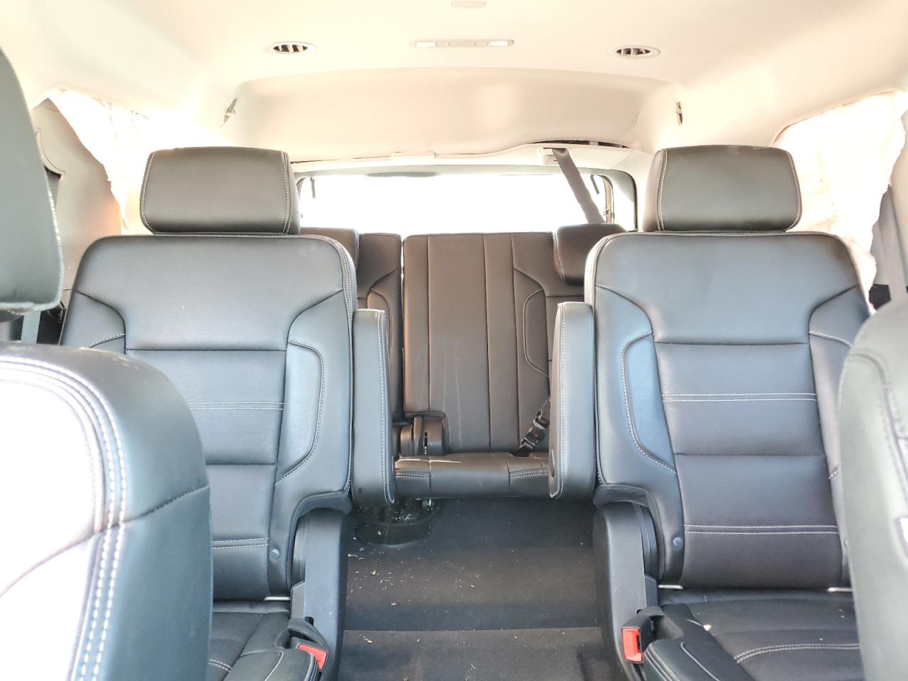 2020 GMC Yukon - Image 10