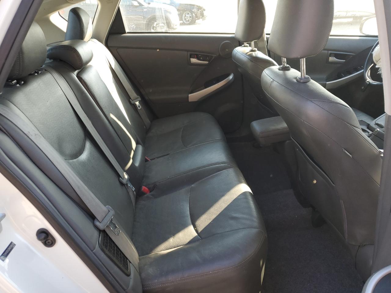 2010 Toyota Prius - Image 10