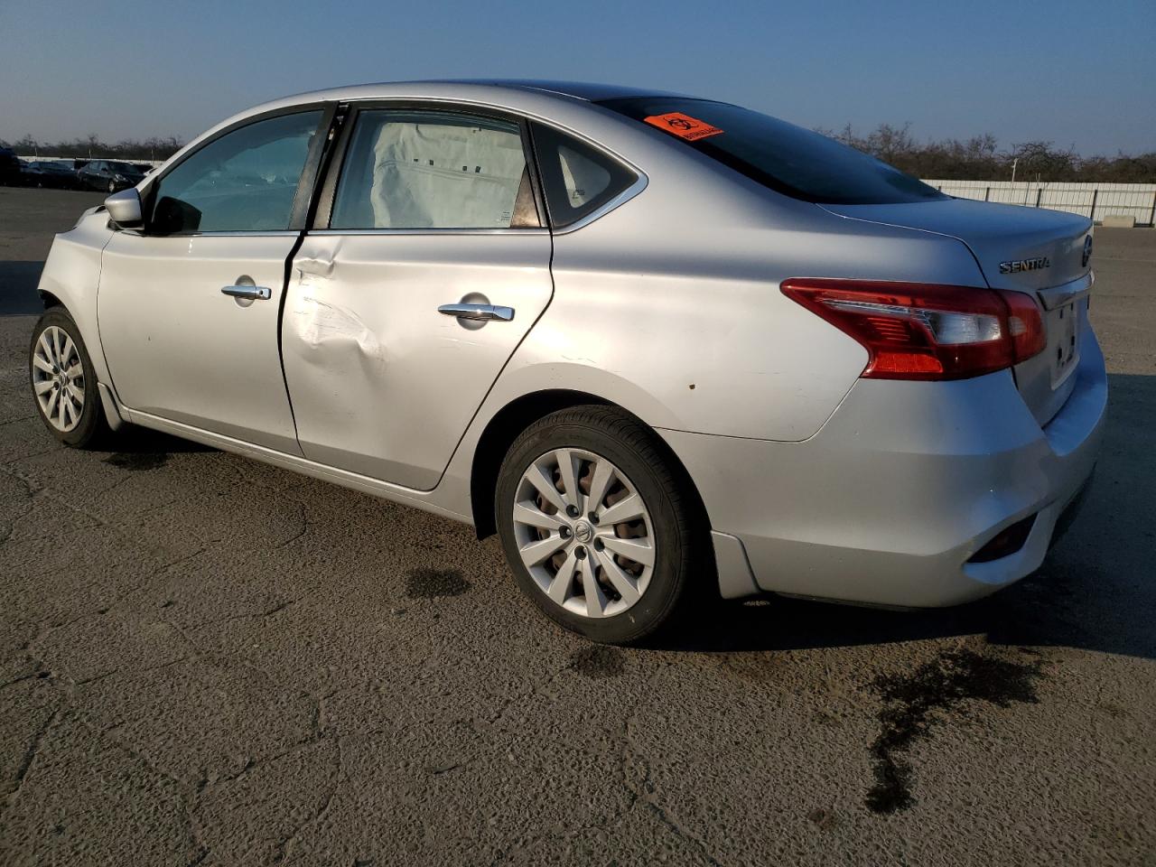 2016 Nissan Sentra - Image 2