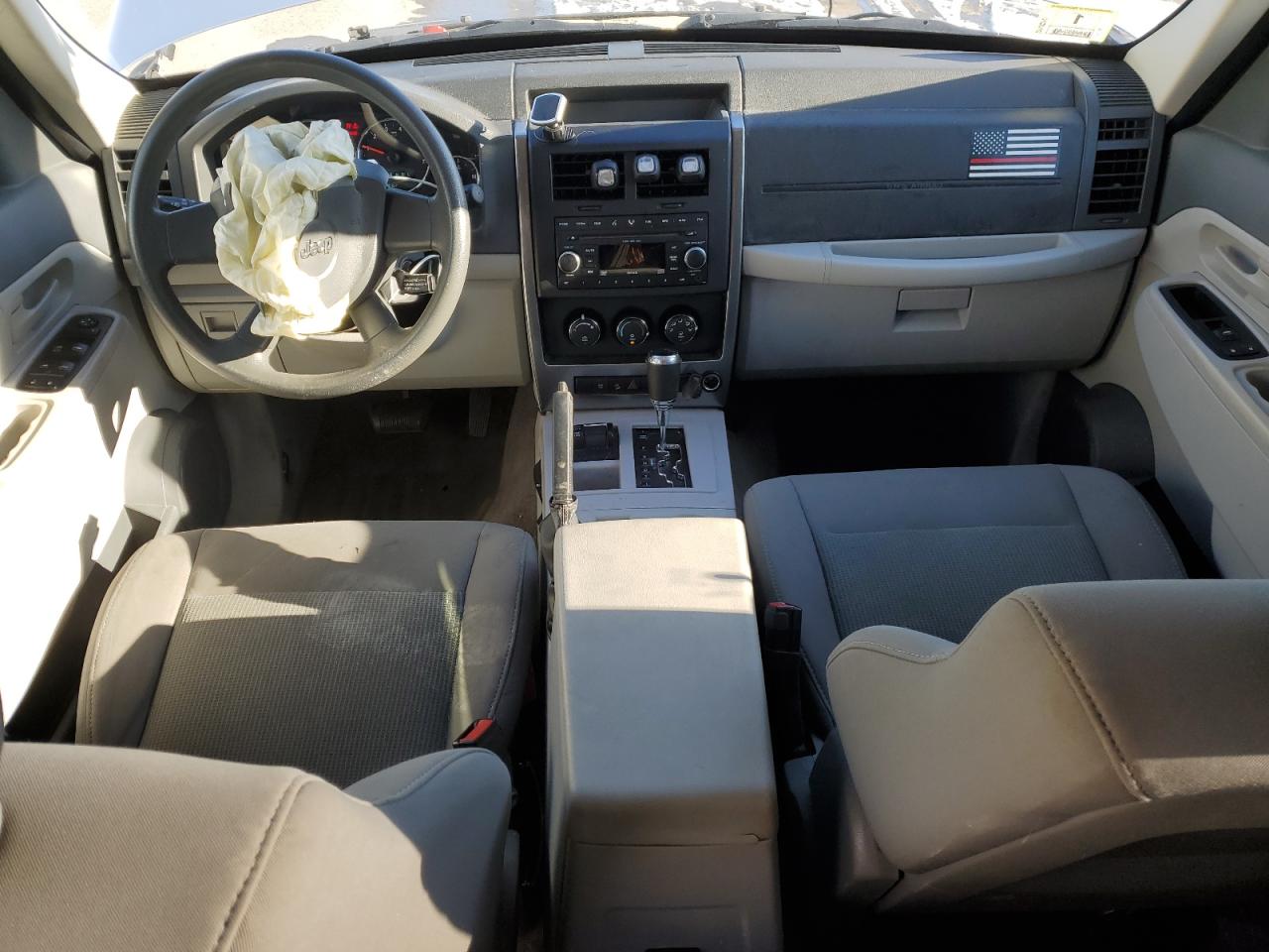 2008 Jeep Liberty (North America) - Image 8