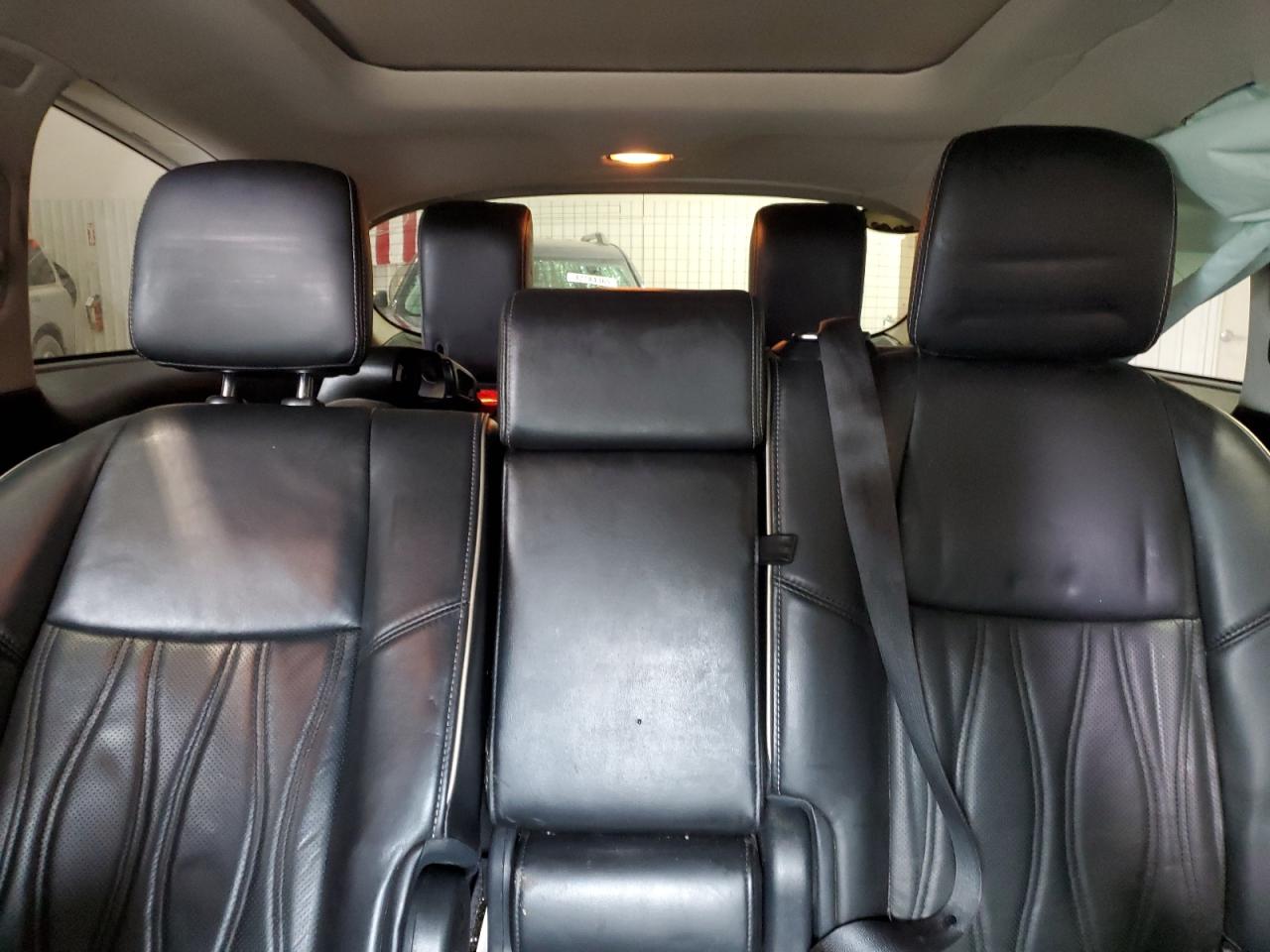 2016 Infiniti QX60 - Image 10