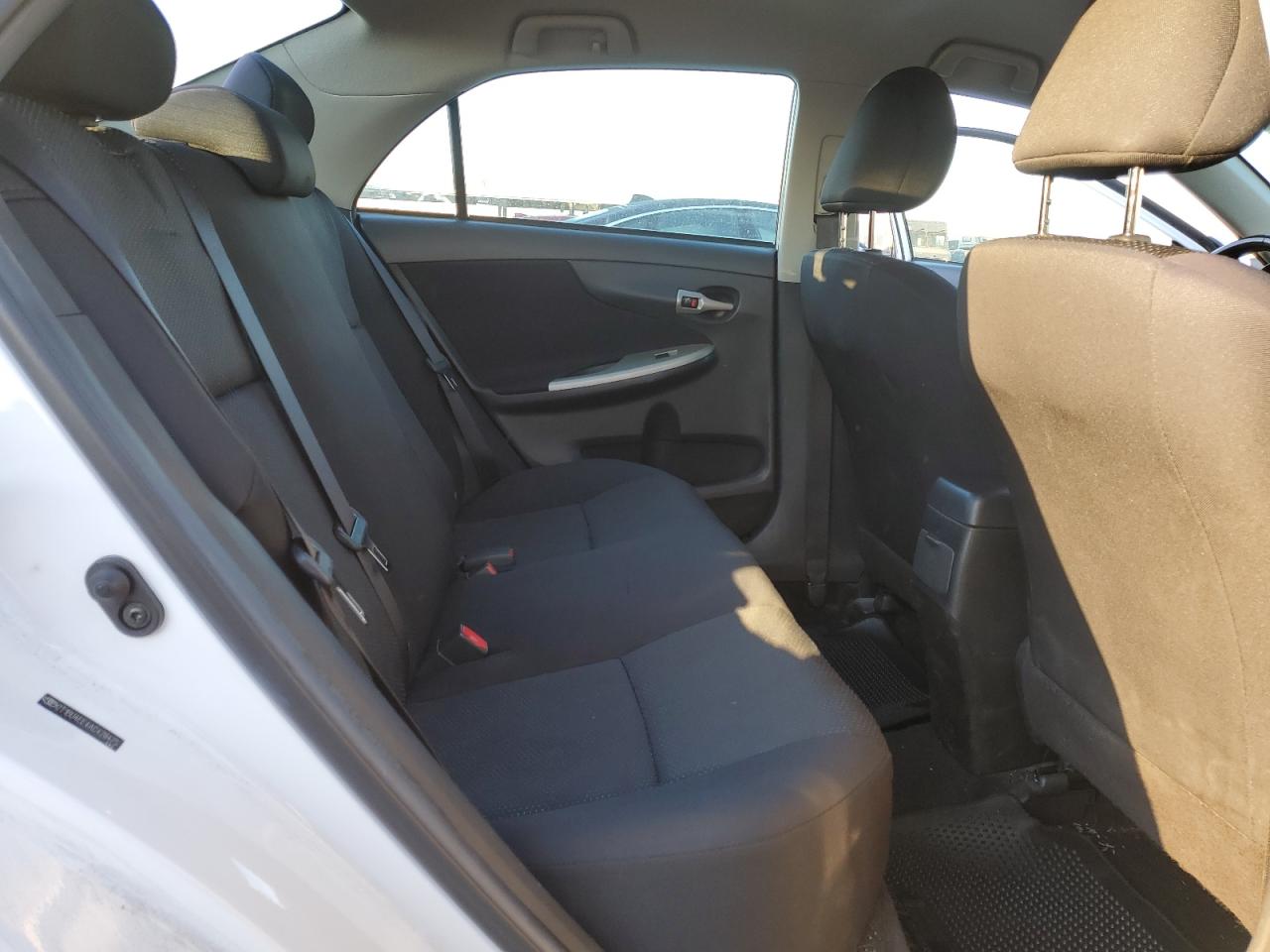 2010 Toyota Corolla - Image 11