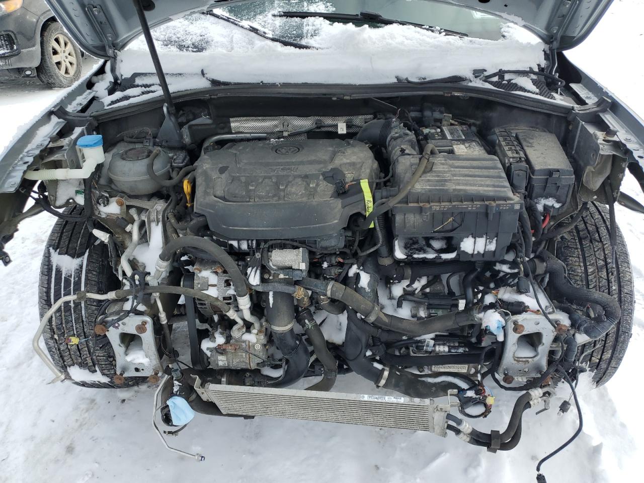 2019 Volkswagen Tiguan - Image 12