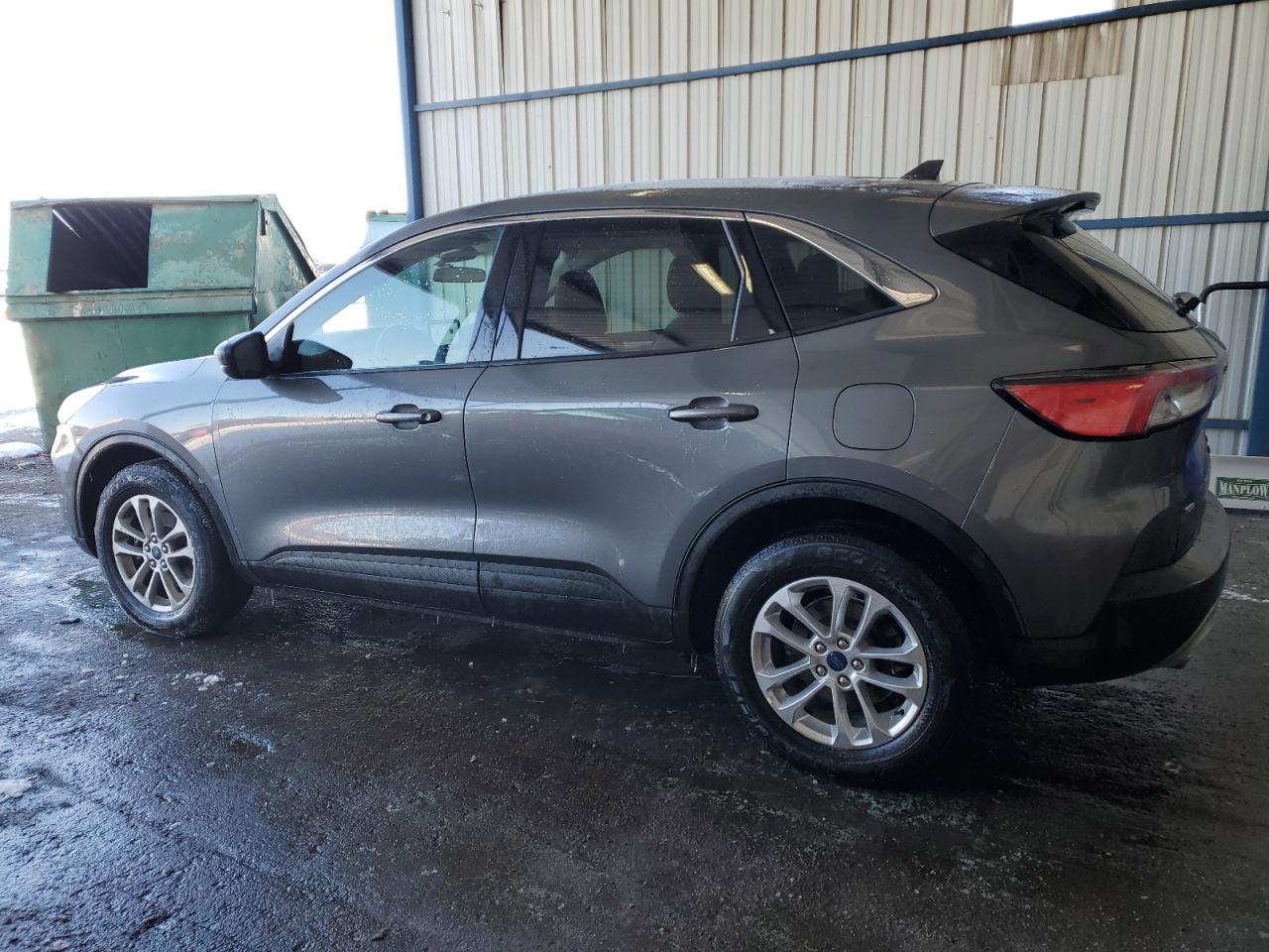 2022 Ford Escape - Image 2