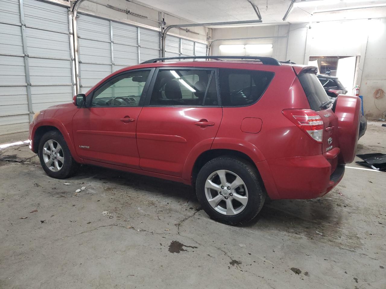 2012 Toyota RAV 4 - Image 2