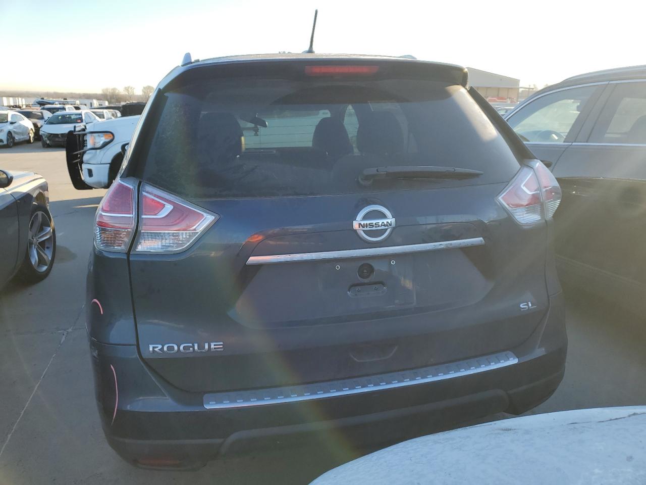 2015 Nissan Rogue - Image 6