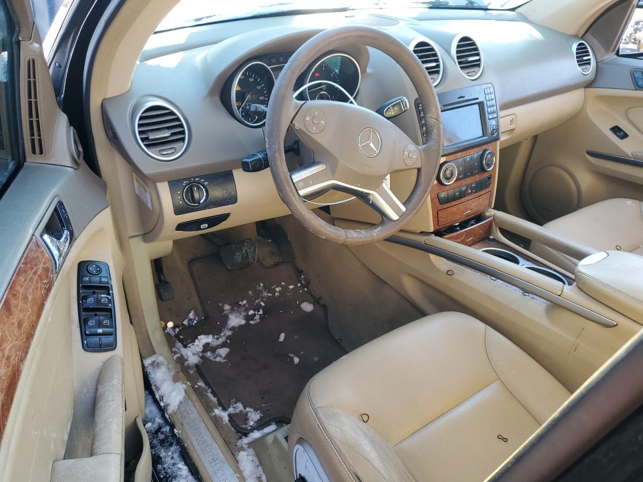 2009 Mercedes-Benz Ml 350 VIN: 4JGBB86E49A500122 Lot: 89310205