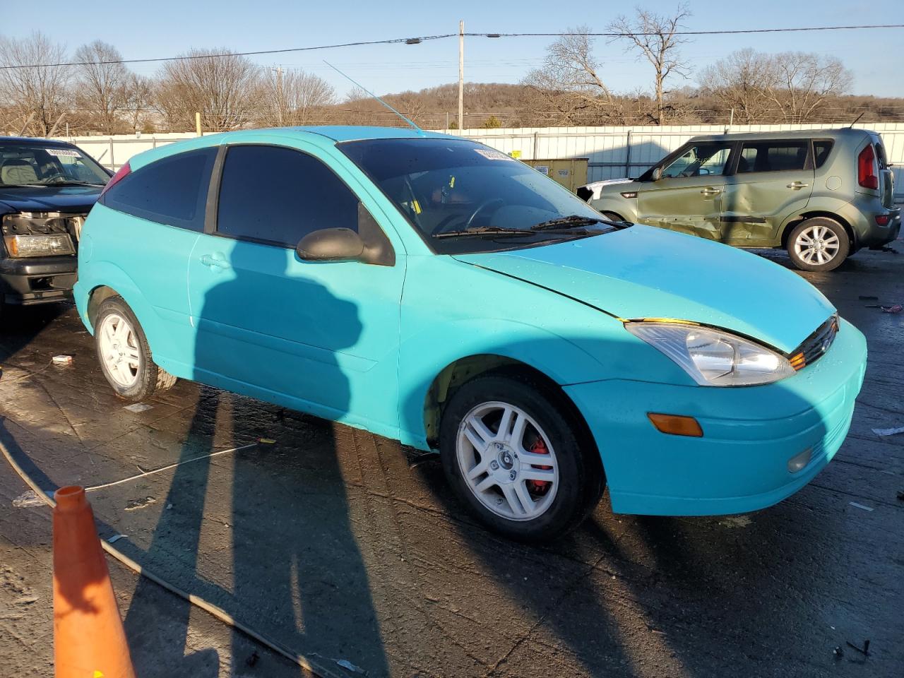 2000 Ford Focus - Image 4
