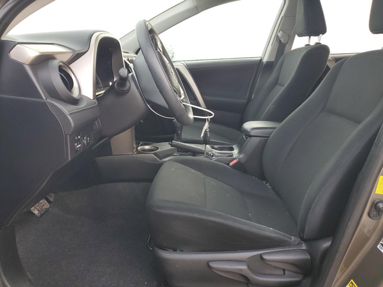 2015 Toyota RAV 4 - Image 7