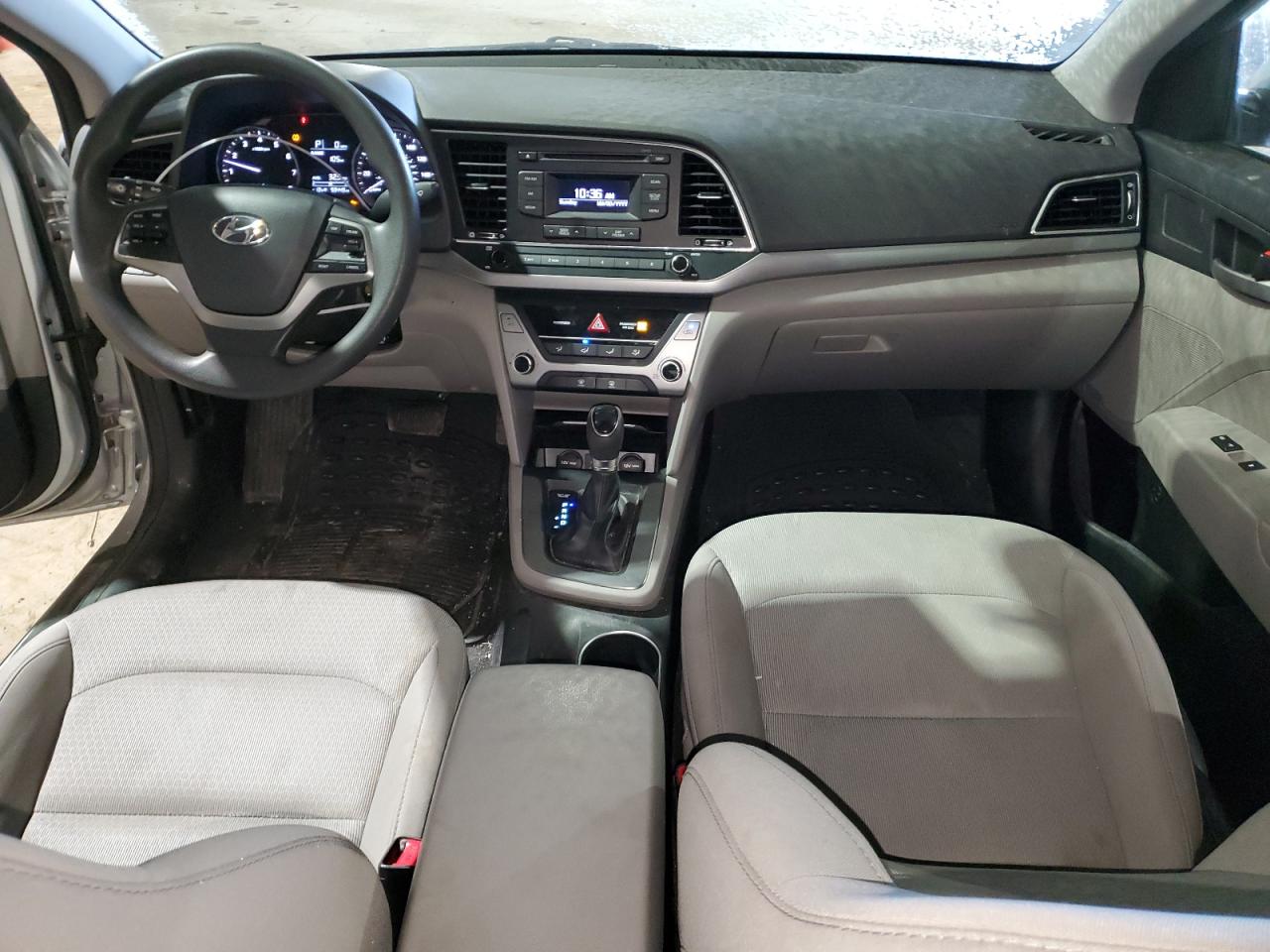 2017 Hyundai Elantra - Image 8